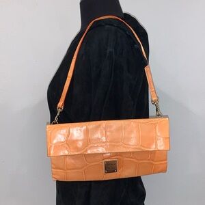 DOONEY & BOURKE SHOULDER BAG RARE ORANGE SNAKE EMBOSSED